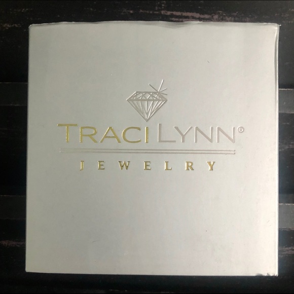 TRACI LYNN Crystal Drop Chain Link Bracelet - Picture 2 of 3